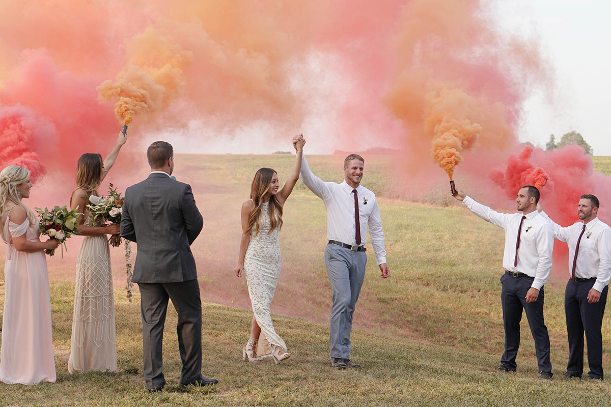 Cuando-utilizar-humo-de-colores-en-bodas-03