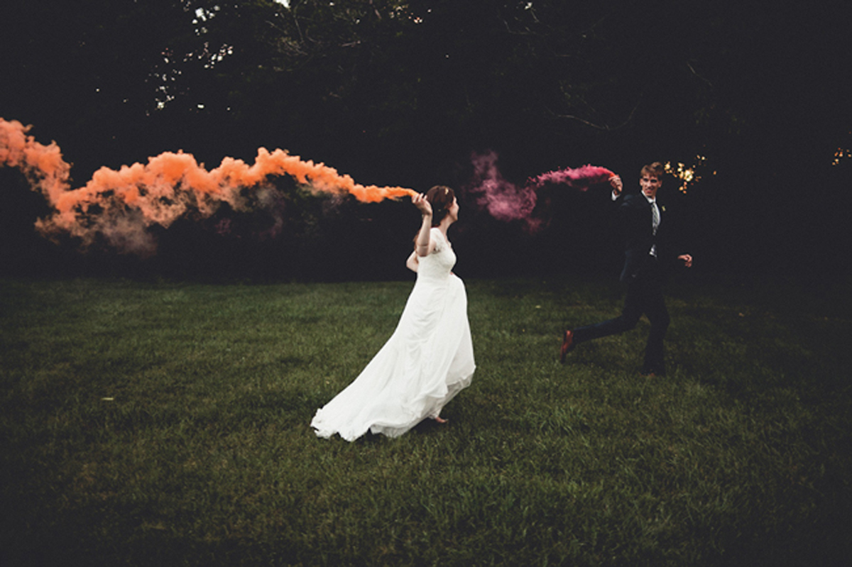 Cuando-utilizar-humo-de-colores-en-bodas-07