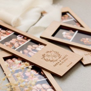 Portafotos fotomatón madera boda - "TIRA VERTICAL 5x15cm" 2