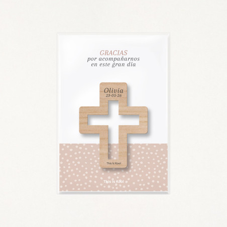 Packaging amb bossa transparent i suport imprès amb el missatge "Gràcies per acompanyar-nos en aquest gran dia"