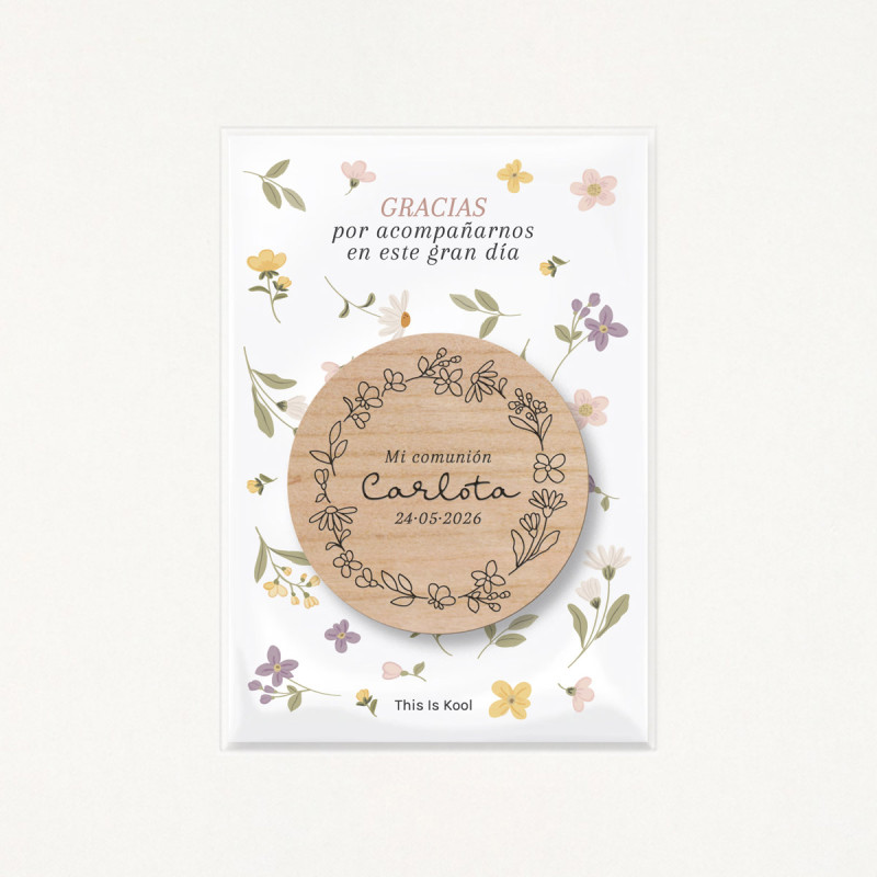 Packaging amb bossa transparent i suport imprès amb el missatge "Gràcies per acompanyar-nos en aquest gran dia"