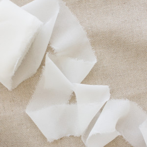 Cinta de gasa desfilada BLANC