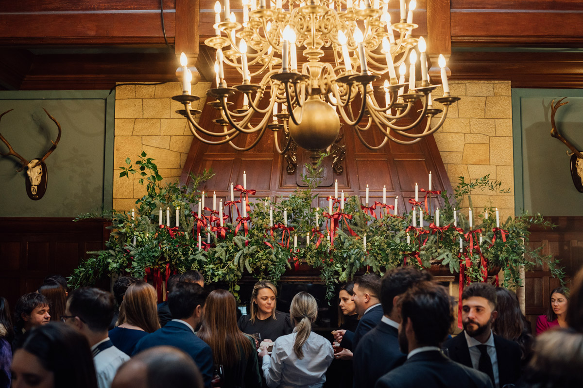 Decoración navideña en una boda de invierno