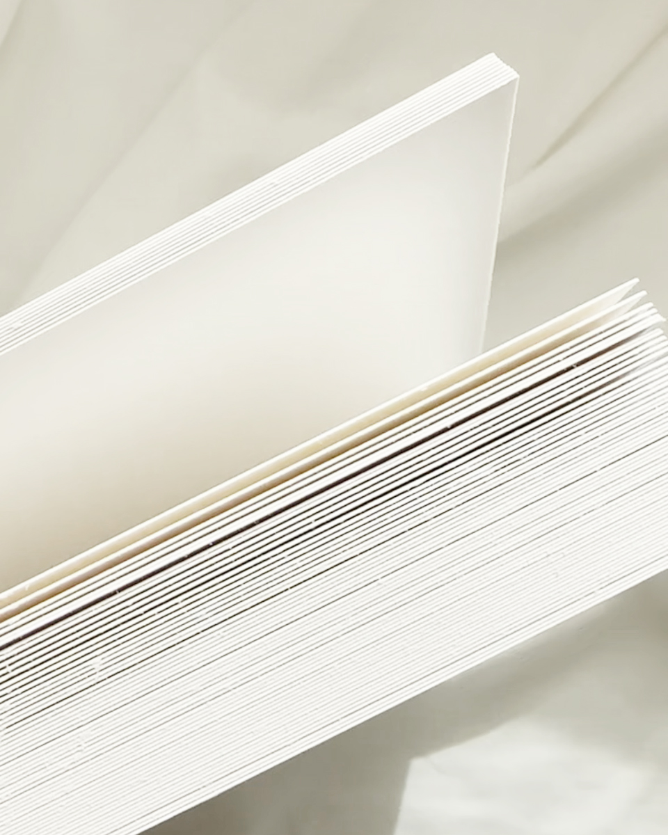 Materiales premium para tus invitaciones de boda