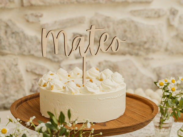 Cake topper personalizado con nombre para decorar la tarta de su bautizo